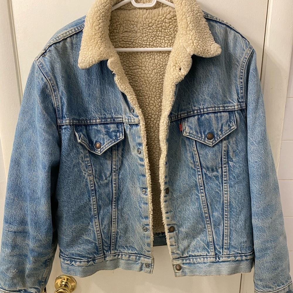 Vintage Levi’s shearling lined denim jacket